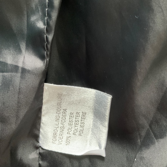 Black jacket - Picture 5 of 7